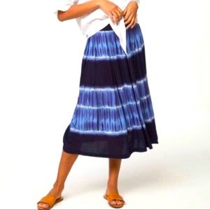 - Beach,lunch,lounge tie dye skirt XS